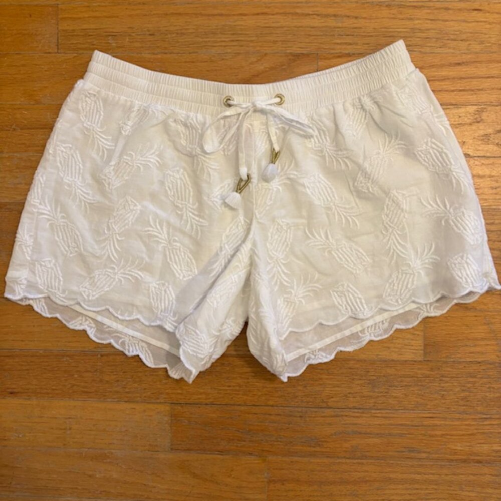 Lilly Pulitzer Baybreeze White Pineapple Print Shorts w/Scalloped Hem Size Small